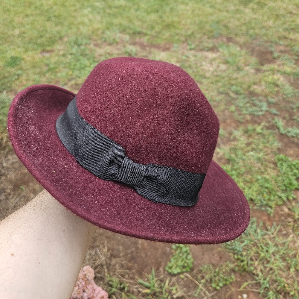 Vintage HAT ATTACK Maroon with Black Bow Band Wool Felt Fredora Hat